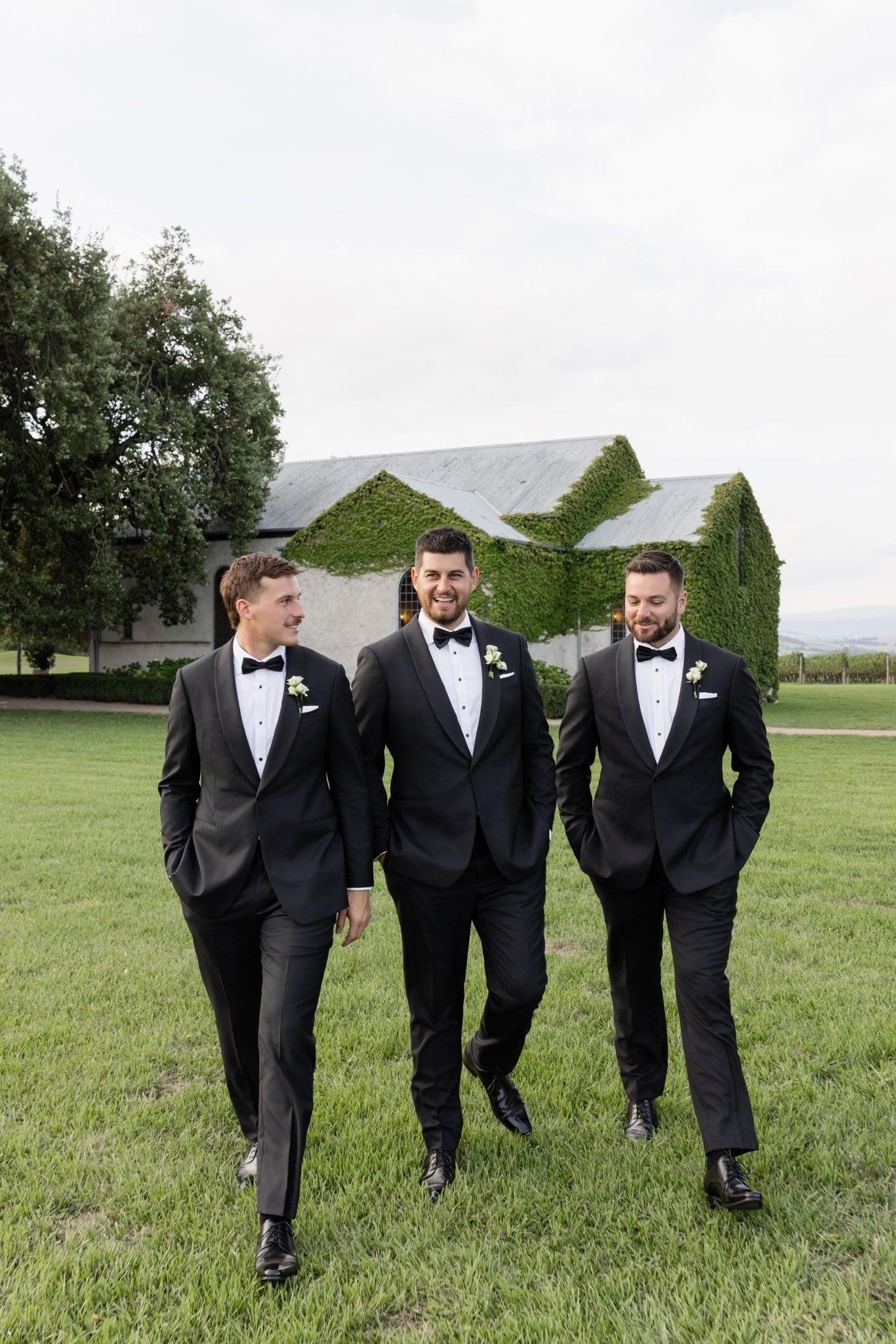 Wedding Suits for Groomsmen Melbourne: A Better Fit for the Day and the Experience